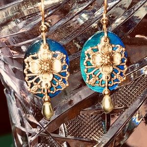 🆕 🌾 Lovely Floral Earrings 🌾